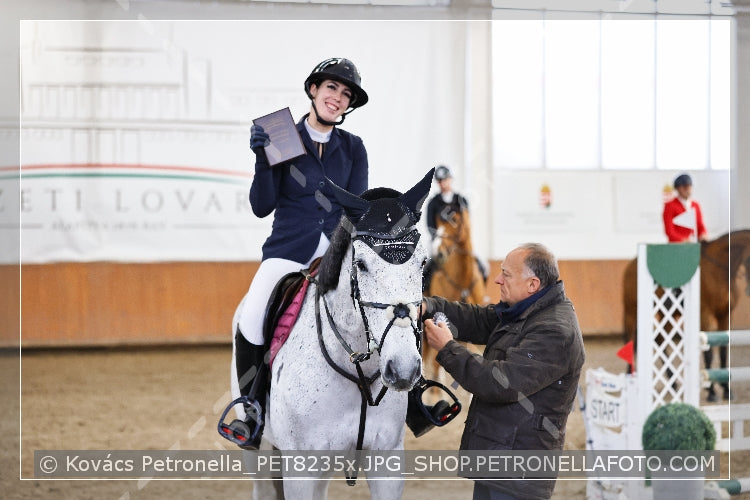 A kép az eredeti csökkentett reprezentációja