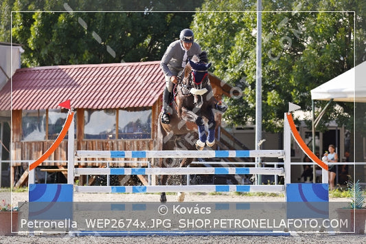 A kép az eredeti csökkentett reprezentációja