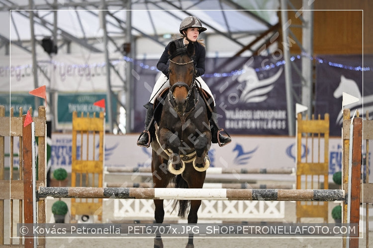 A kép az eredeti csökkentett reprezentációja