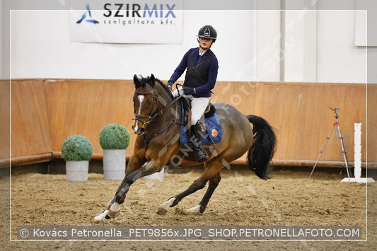 A kép az eredeti csökkentett reprezentációja