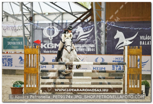 A kép az eredeti csökkentett reprezentációja