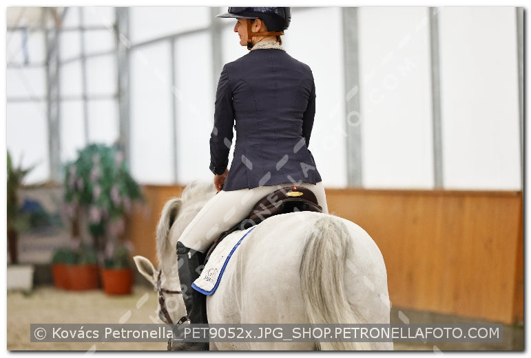 A kép az eredeti csökkentett reprezentációja