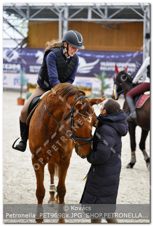 A kép az eredeti csökkentett reprezentációja