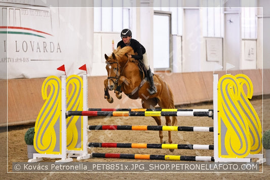 A kép az eredeti csökkentett reprezentációja