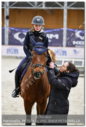 A kép az eredeti csökkentett reprezentációja