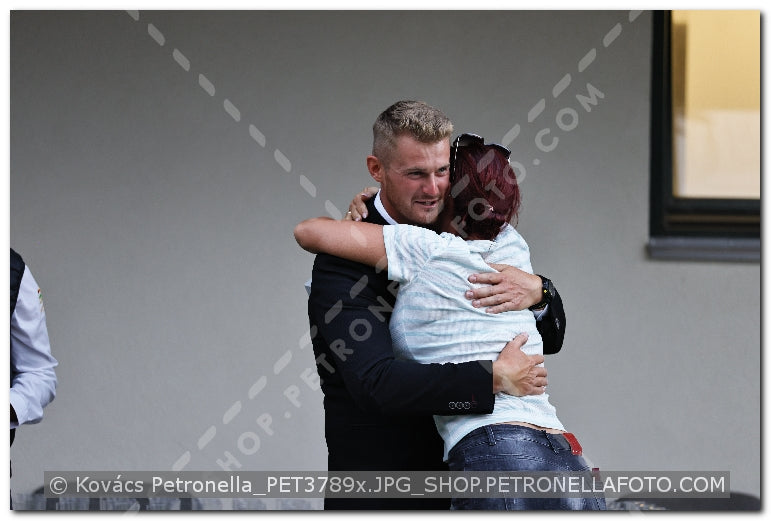 A kép az eredeti csökkentett reprezentációja