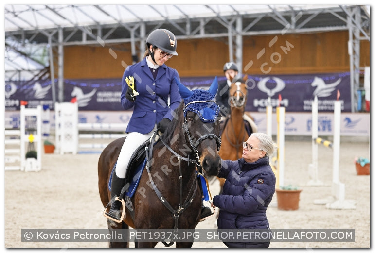 A kép az eredeti csökkentett reprezentációja
