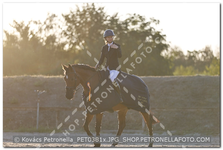 A kép az eredeti csökkentett reprezentációja