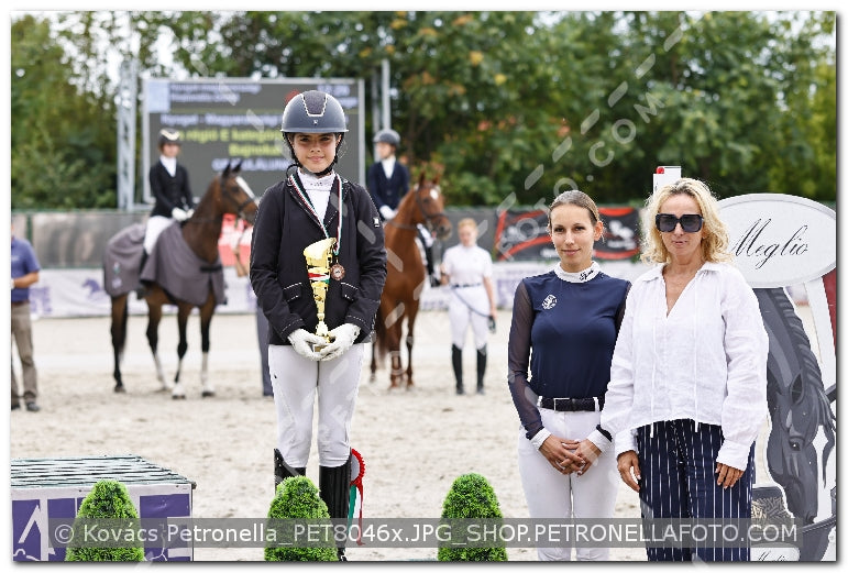 A kép az eredeti csökkentett reprezentációja