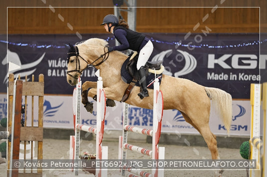 A kép az eredeti csökkentett reprezentációja