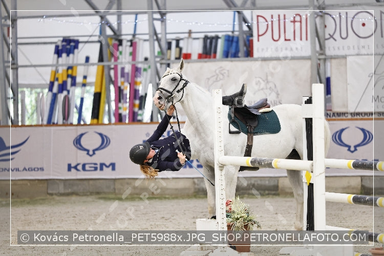 A kép az eredeti csökkentett reprezentációja