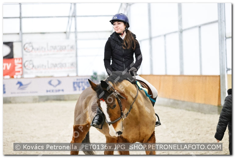 A kép az eredeti csökkentett reprezentációja
