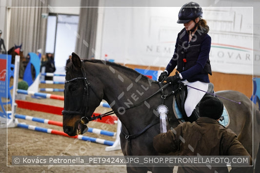 A kép az eredeti csökkentett reprezentációja