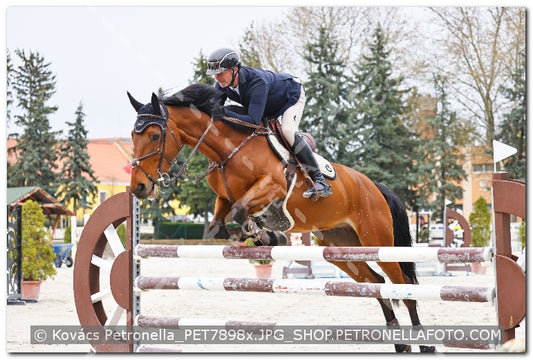 A kép az eredeti csökkentett reprezentációja