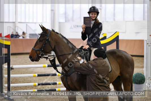 A kép az eredeti csökkentett reprezentációja