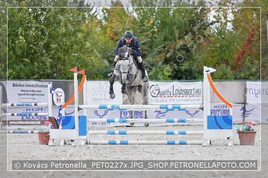 A kép az eredeti csökkentett reprezentációja