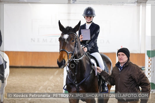 A kép az eredeti csökkentett reprezentációja