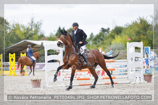 A kép az eredeti csökkentett reprezentációja