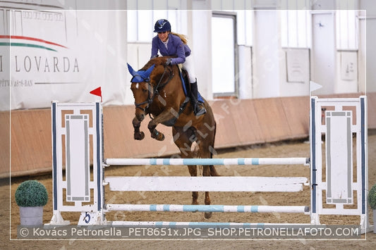 A kép az eredeti csökkentett reprezentációja