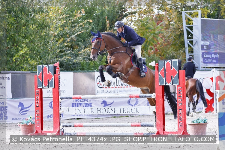 A kép az eredeti csökkentett reprezentációja